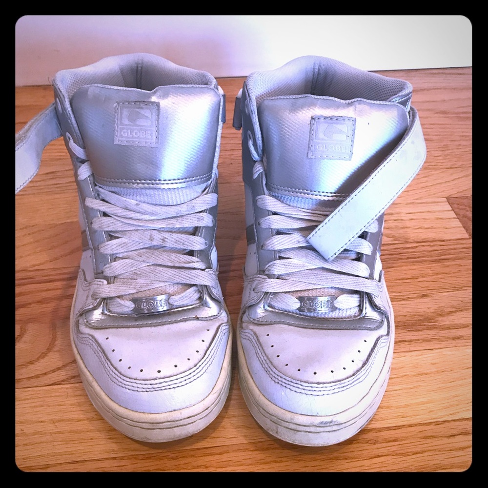 Globe Superfly Silver & White Sneakers size 12